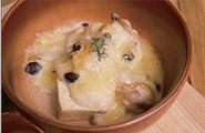 030 鶏ももとしめじの豆腐グラタン